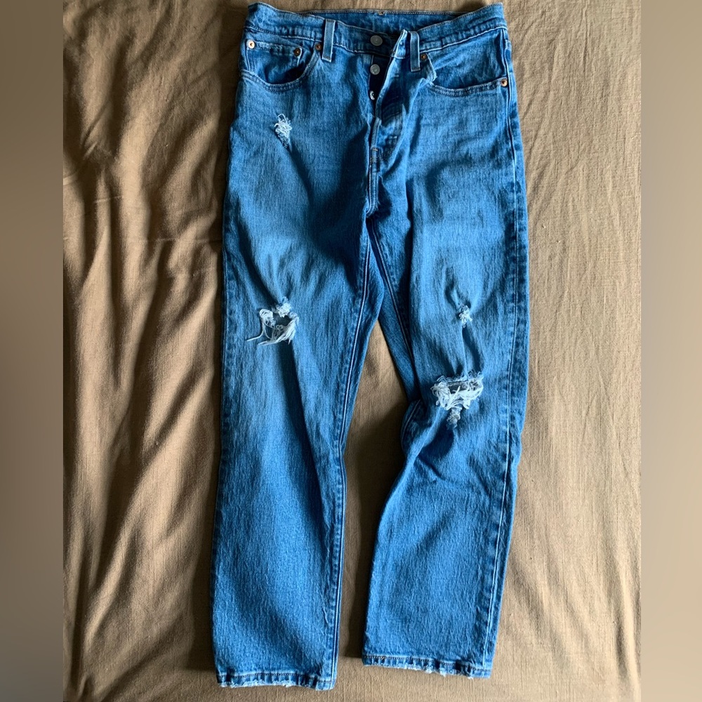 Levi’s women’s jeans. Size 28.